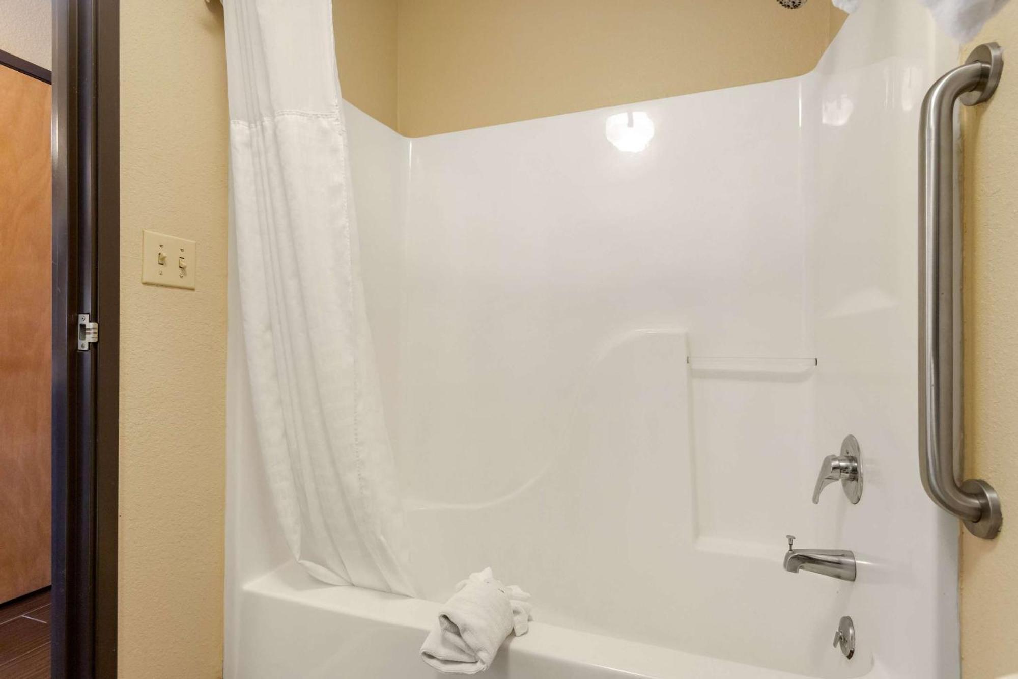 Comfort Inn & Suites Πίτσμπουργκ Εξωτερικό φωτογραφία