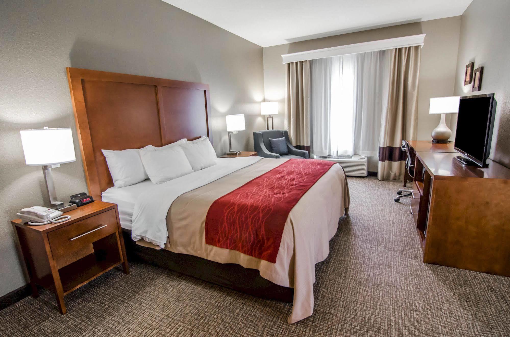 Comfort Inn & Suites Πίτσμπουργκ Εξωτερικό φωτογραφία