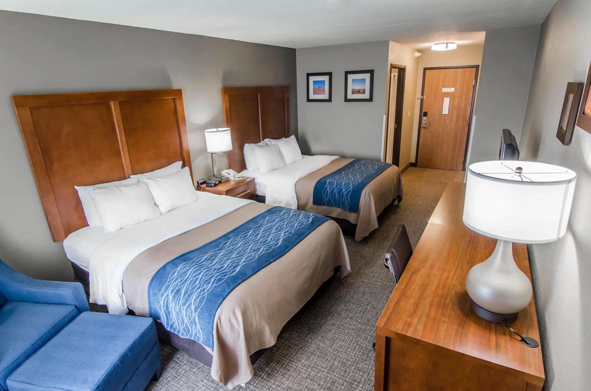 Comfort Inn & Suites Πίτσμπουργκ Εξωτερικό φωτογραφία